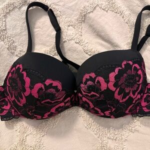 Max boost plunge bra 44B
